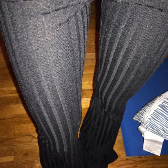 Pretty Little Thing Black Flare Pants {SOLD} - Picture 5 of 6